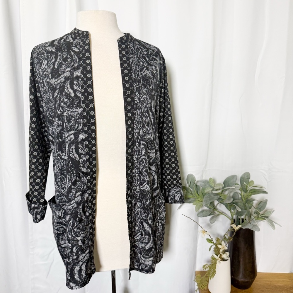 3/$20 H&M Top Black & White Floral Duster Kimono Cardigan 3/4 sleeve - Picture 11 of 11
